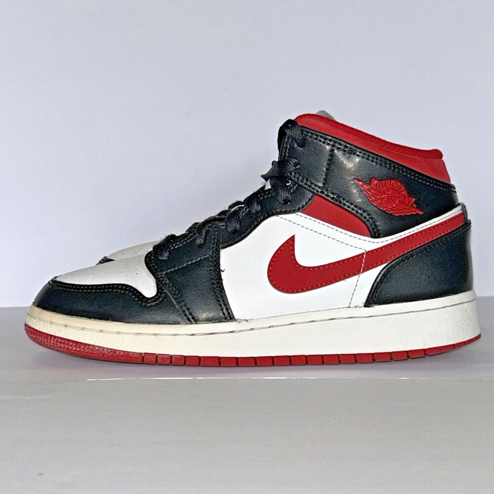 Nike Air Jordan 1 Mid Gym 5Y Big Kid White Black Red - Picture 2 of 16